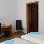 Ulmer Stuben Ξενοδοχείο 3*