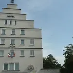 Ξενοδοχείο Ulmer Stuben 3*