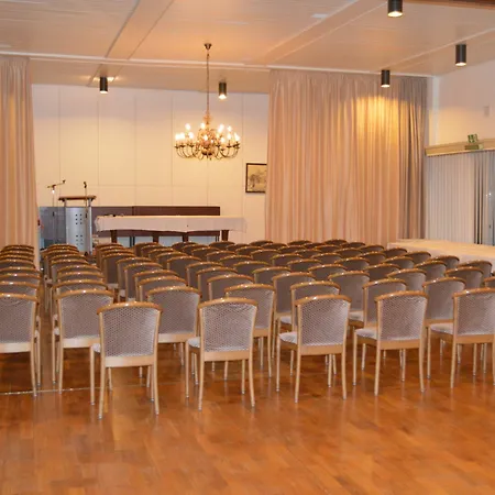 Ulmer Stuben מלון 3*
