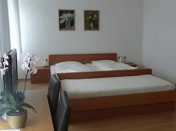 ウルマー シュトゥーベン 3*