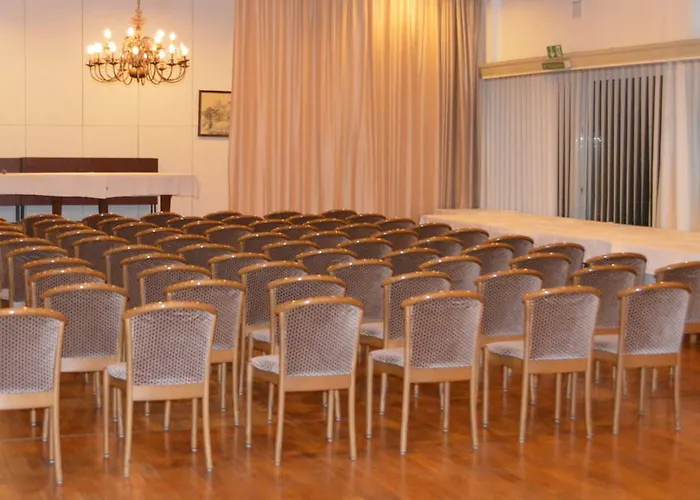 ウルマー シュトゥーベン 3* ウルム